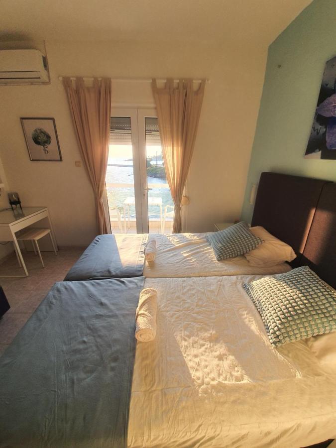 Sunset_Apartments Only 15 Meters From The Sea Neos Marmaras Exteriér fotografie